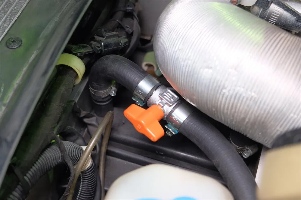 ヒーターストップバルブ：取付完了