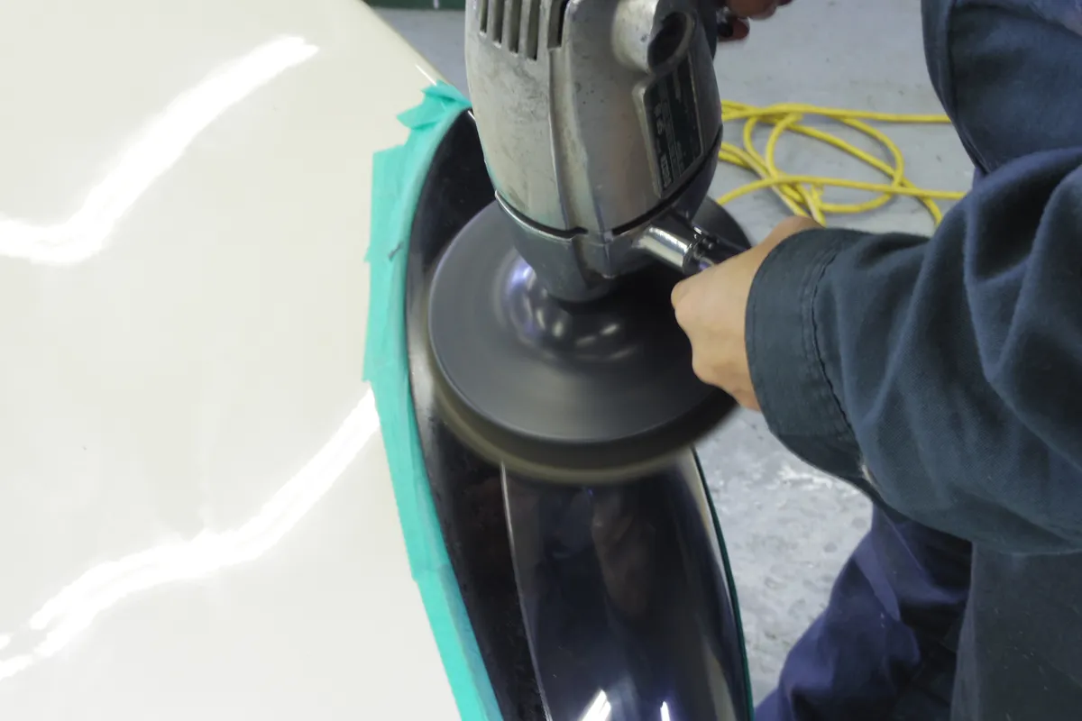 ヘッドライト・リフレッシュ作業②