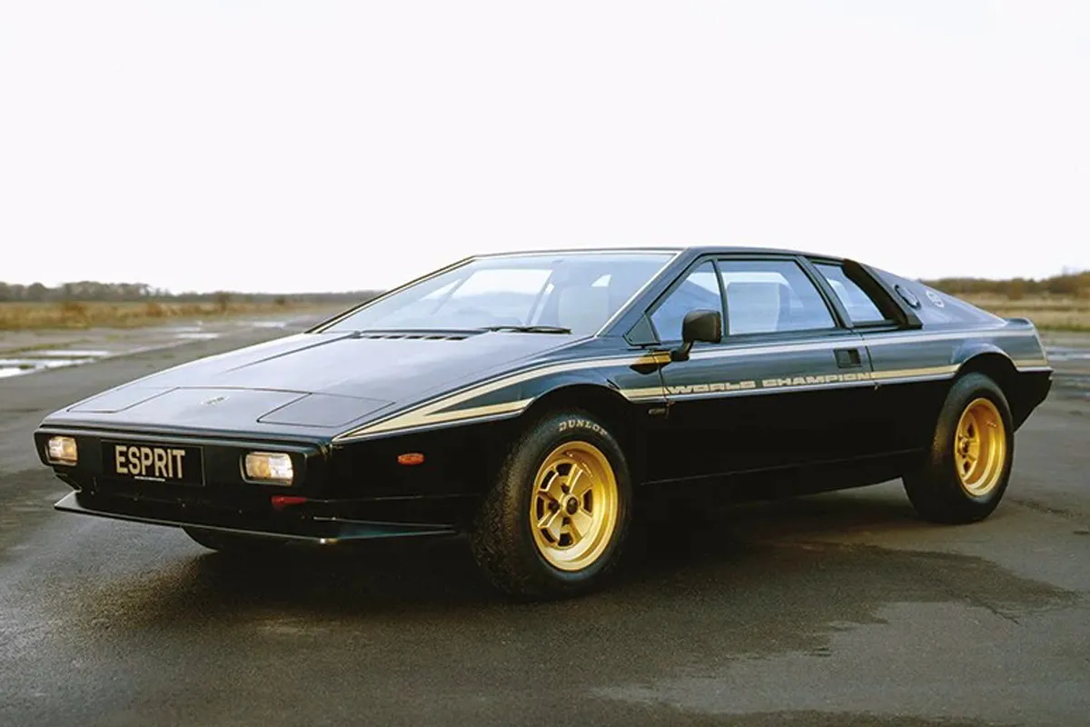 Lotus Esprit S2