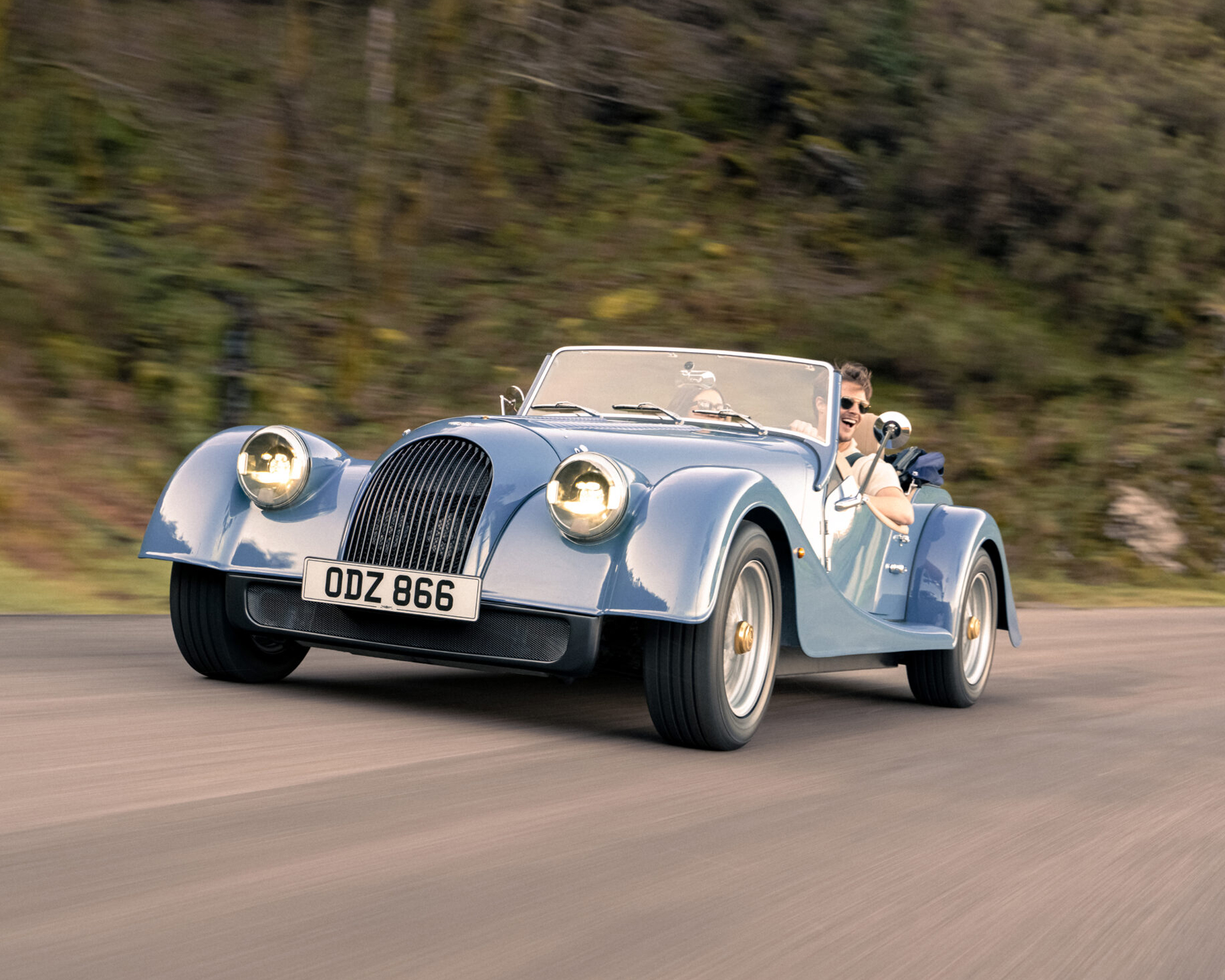 モーガンカーズ板橋