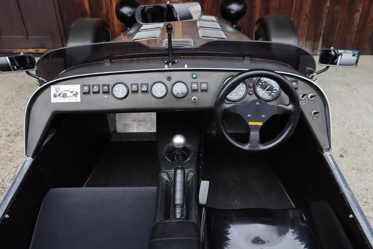 ケーターハムスーパー7，30㍉スポーティ 3スポーク ステアリング