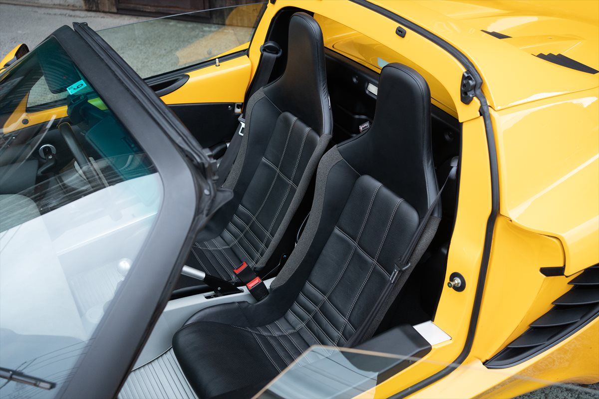 肌触りがいい くじらWEBSHOP店Lotus Elise Exige II-FE ASM Series ハーネス レッド 赤 左側 or 右側  エリーゼ エキシージ シュロス