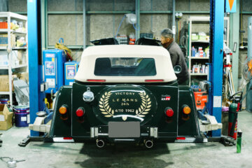 MORGAN PLUS FOUR 車検メンテナンス入庫